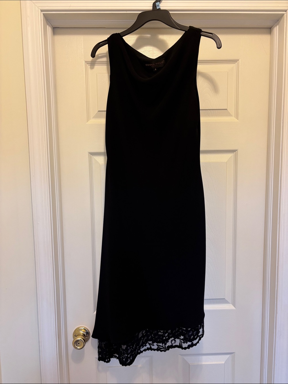 Donna Ricco Black Sleeveless Midi Dress with Lace Hem